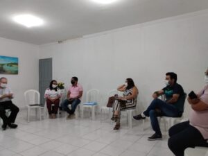 Em reunião, prefeito, secretários e contador discutem sobre a atual situação financeira do município