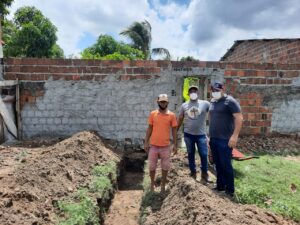 Secretário de Infraestrutura realiza obra de construção de galerias, caixas e bocas coletoras em ruas projetadas