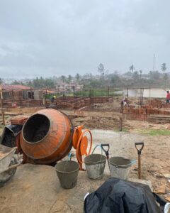 A construção da Unidade Básica de Saúde (UBS) segue avançando.
